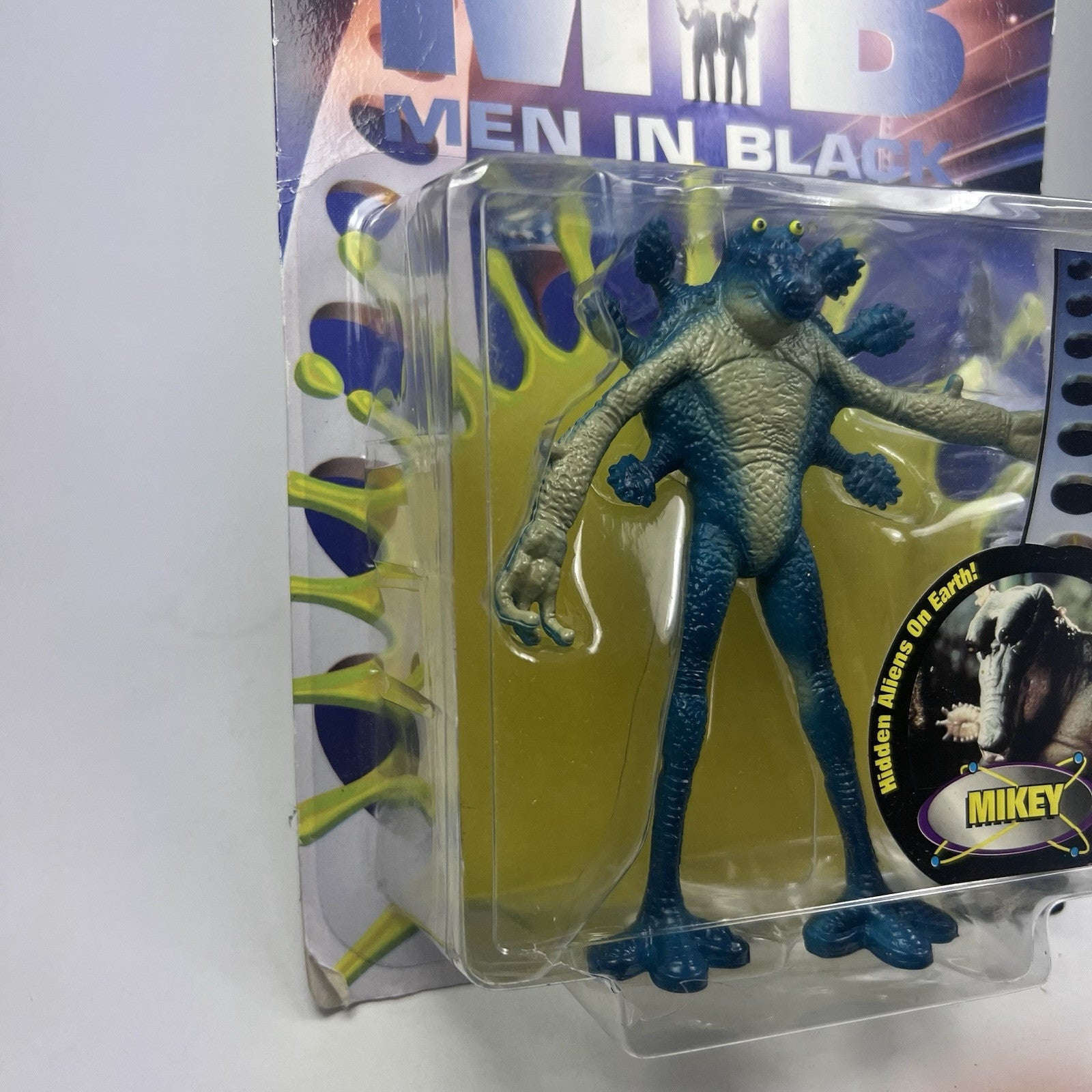 Vintage MIB 1997 Galoob Toys - Men in Black - MIKEY - Bendable Figure