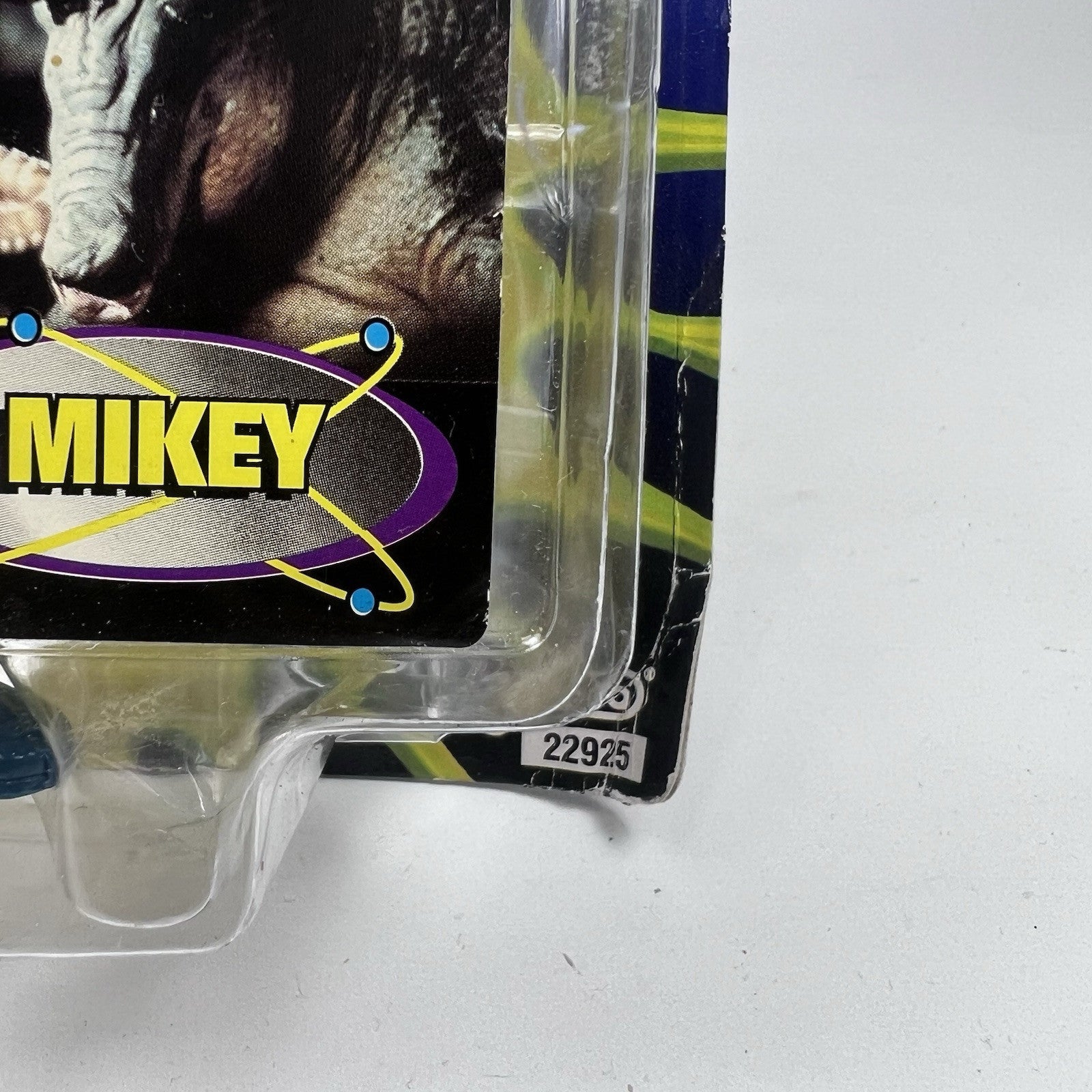 Vintage MIB 1997 Galoob Toys - Men in Black - MIKEY - Bendable Figure