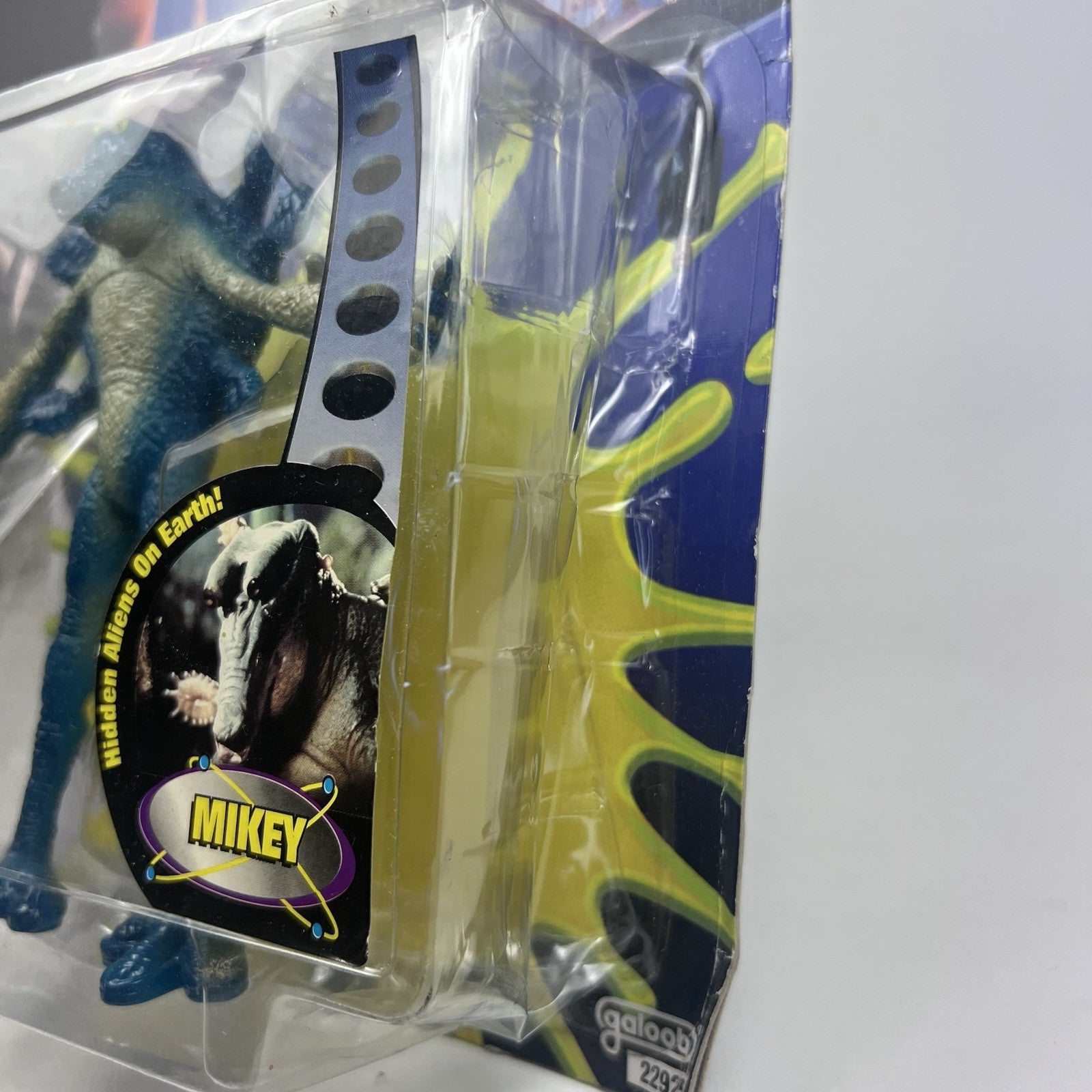 Vintage MIB 1997 Galoob Toys - Men in Black - MIKEY - Bendable Figure